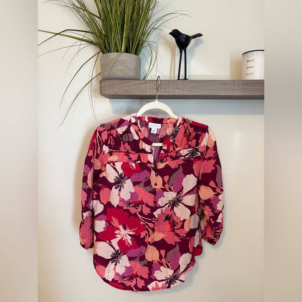 Liz Claiborne Burgundy Pink Floral Button-Front Tunic
